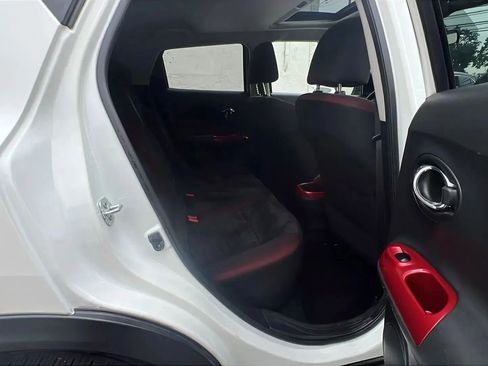 Used 2015 Nissan Juke SV w/ Technology Package image 28