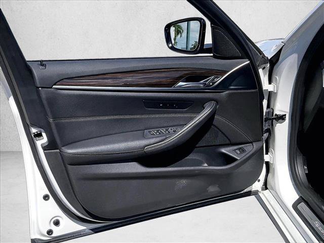 Used 2019 BMW 540i w/ Premium Package RWD image 17