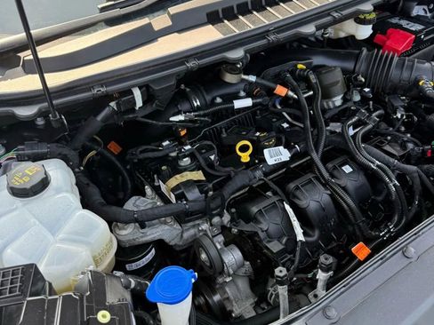 Used 2022 Ford Edge SEL image 37