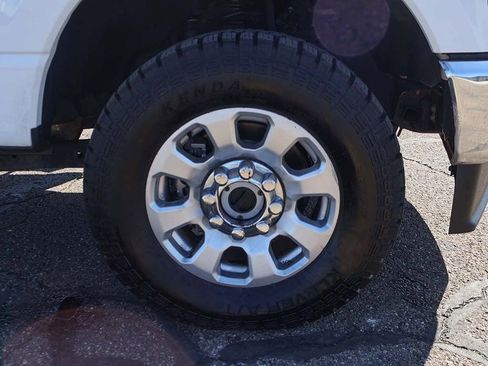 Used 2024 Ford F250 XLT w/ FX4 Off-Road Package AWD/4WD image 15
