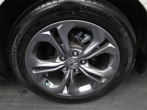 Certified 2024 Honda Accord EX image 15