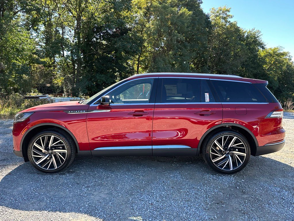 New 2027 Lincoln Aviator Reserve AWD/4WD image 2