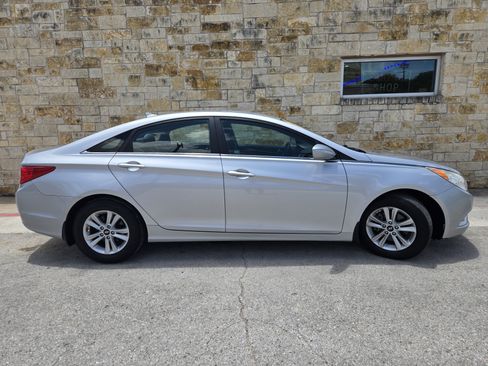 Used 2013 Hyundai Sonata GLS w/ Popular Equipment Pkg FWD image 17