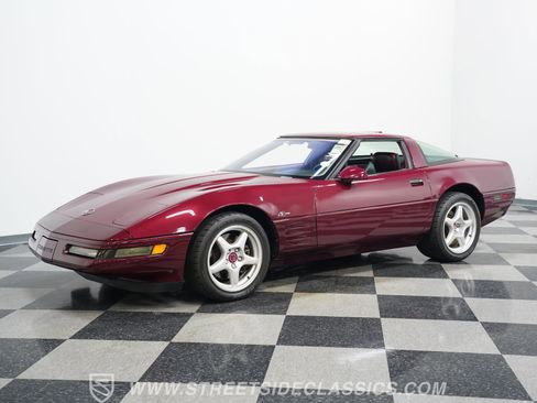 Used 1993 Chevrolet Corvette ZR1 image 5
