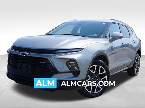 Used 2025 Chevrolet Blazer RS FWD image 1
