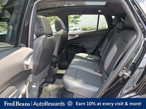 Certified 2024 Volkswagen ID.4 Pro S AWD/4WD image 14