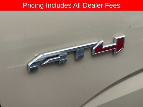 Used 2022 GMC Canyon AT4 w/ Trailering Package AWD/4WD image 3