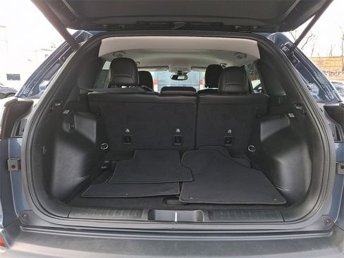 Used 2021 Jeep Cherokee Latitude Lux w/ Comfort/Convenience Group image 29