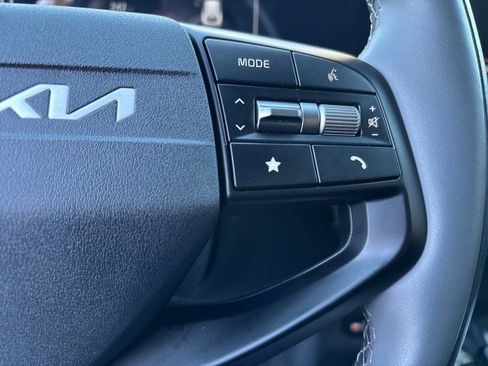 Used 2025 Kia EV6 Light image 17