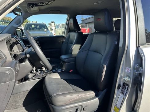 Used 2024 Toyota 4Runner TRD Off-Road Premium image 11