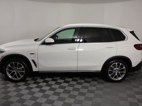 Used 2022 BMW X5 xDrive45e w/ Executive Package image 5