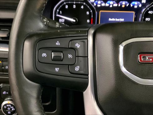 Used 2021 GMC Yukon SLT w/ SLT Premium Package image 24