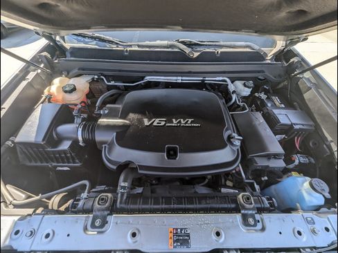 Used 2019 Chevrolet Colorado LT image 20