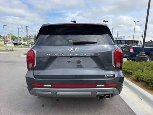 Used 2025 Hyundai Palisade Limited FWD image 10