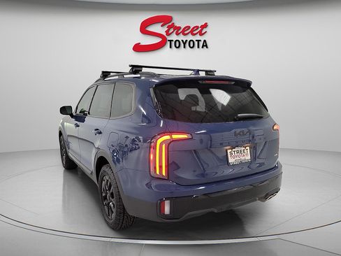 Used 2025 Kia Telluride SX Prestige X-Pro AWD/4WD image 2