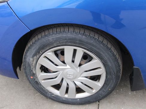 Used 2017 Honda Fit LX image 11