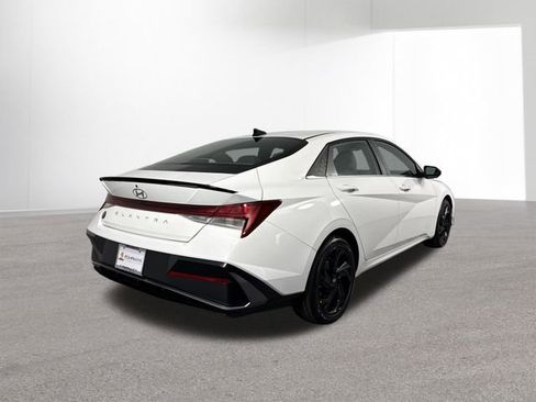 New 2026 Hyundai Elantra SEL Sport Premium FWD image 3
