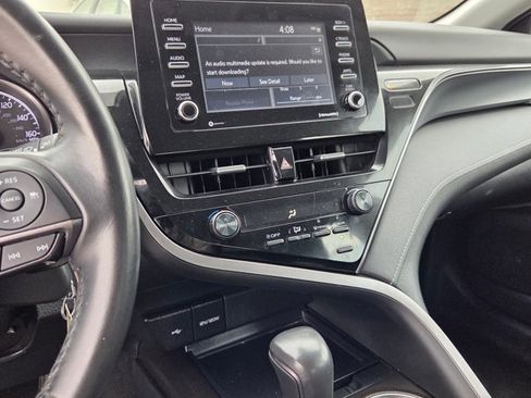 Used 2021 Toyota Camry SE image 13
