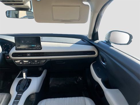 Used 2023 Honda HR-V LX image 22