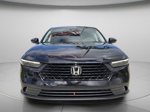 Used 2025 Honda Accord LX image 5