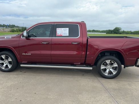 Used 2020 RAM 1500 Laramie AWD/4WD image 6