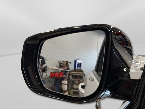 Used 2024 Jeep Grand Cherokee Altitude AWD/4WD image 14