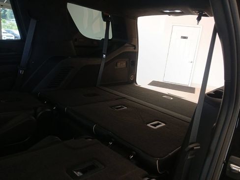 Certified 2024 Cadillac Escalade Sport Platinum w/ LPO, ONYX Package AWD/4WD image 11
