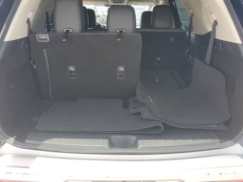 Certified 2024 Nissan Pathfinder SL FWD image 14