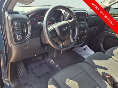 Used 2021 Chevrolet Silverado 1500 Custom Trail Boss AWD/4WD image 5