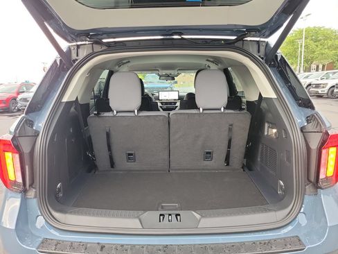 New 2026 Ford Explorer Active AWD/4WD image 10