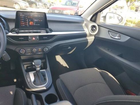 Used 2023 Kia Forte LXS w/ LXS Technology Package image 16