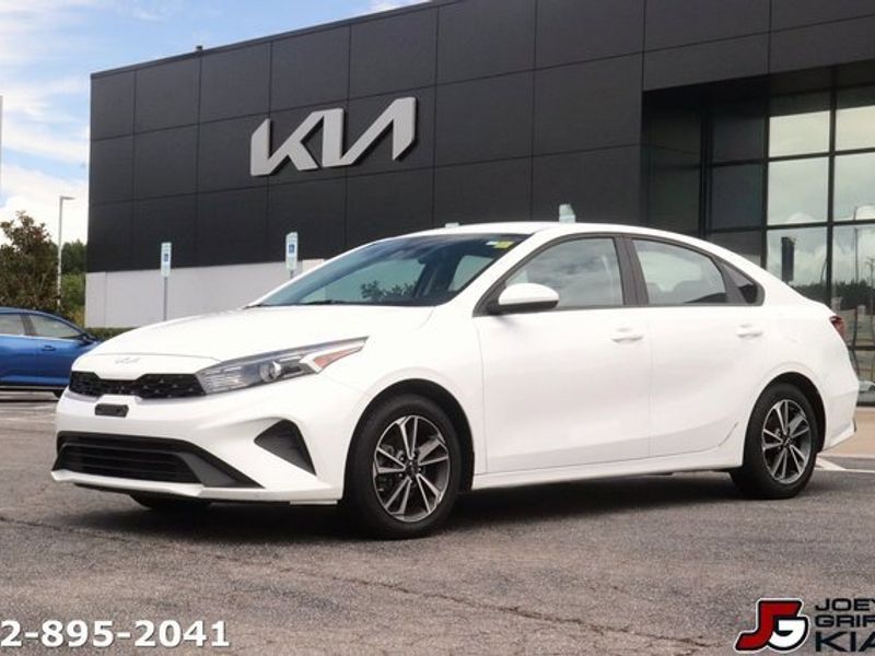 Certified 2023 Kia Forte LXS image 1