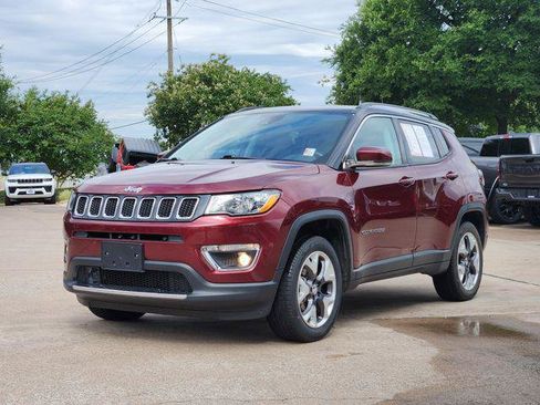 Certified 2021 Jeep Compass Limited w/ Sun and Sound Group AWD/4WD image 3