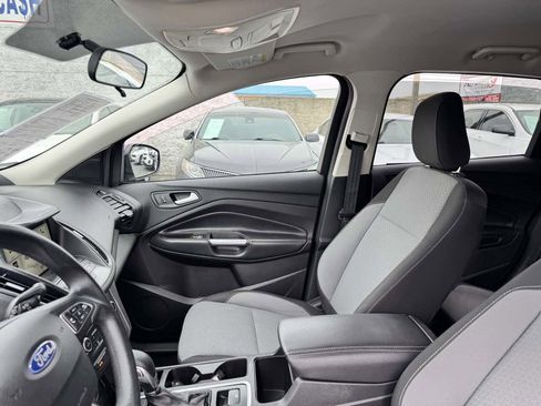 Used 2019 Ford Escape SE FWD image 36