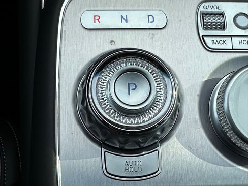 Used 2025 Genesis G90 3.5T image 40