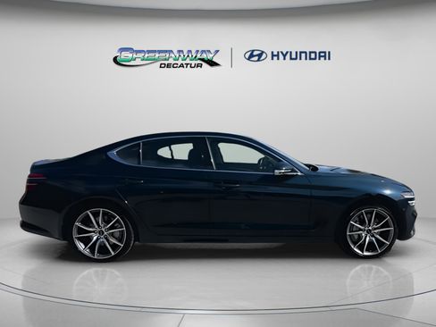 Used 2025 Genesis G70 2.5T image 30