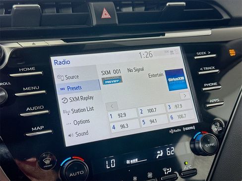 Used 2020 Toyota Camry XSE image 27