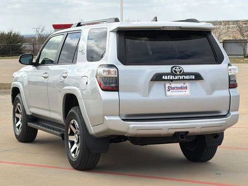 Used 2024 Toyota 4Runner TRD Off-Road Premium AWD/4WD image 5