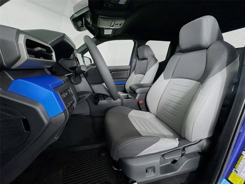 Used 2025 Toyota Tacoma TRD Off-Road image 25