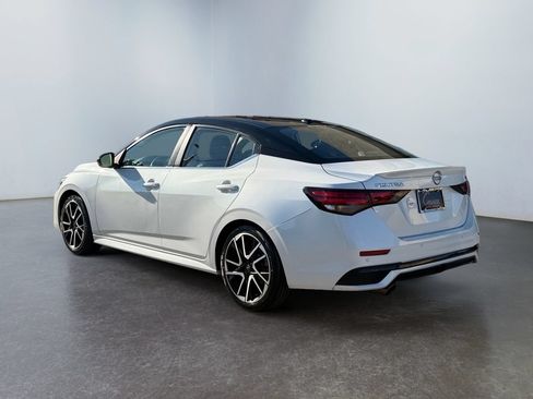 Used 2024 Nissan Sentra SR w/ SR Premium Package FWD image 7