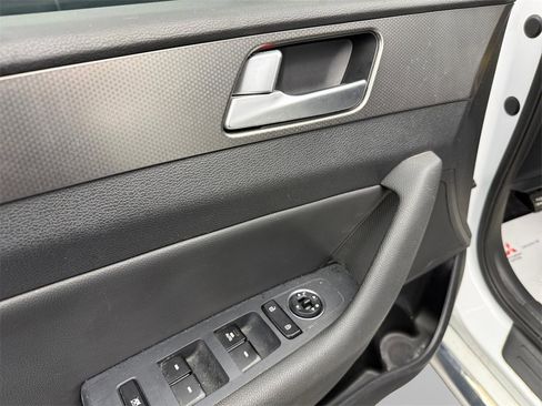 Used 2017 Hyundai Sonata Sport 2.0T w/ Cargo Package image 14