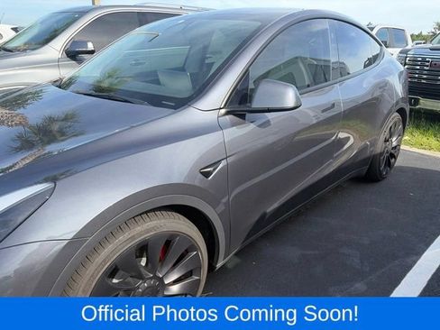 Used 2023 Tesla Model Y Performance AWD/4WD image 4
