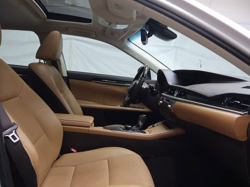 Used 2017 Lexus ES 350 image 9
