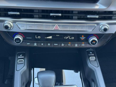 Used 2023 Kia Telluride S w/ S Sunroof Package AWD/4WD image 16