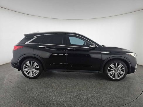 Used 2021 INFINITI QX50 Sensory FWD image 2