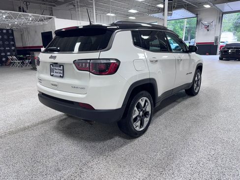 Used 2019 Jeep Compass Limited AWD/4WD image 3