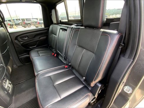 Used 2022 Nissan Titan PRO-4X w/ Pro-4x Convenience Package AWD/4WD image 21