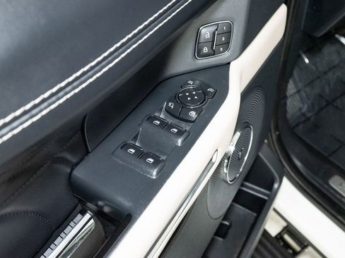 Used 2024 Ford Expedition Platinum AWD/4WD image 11