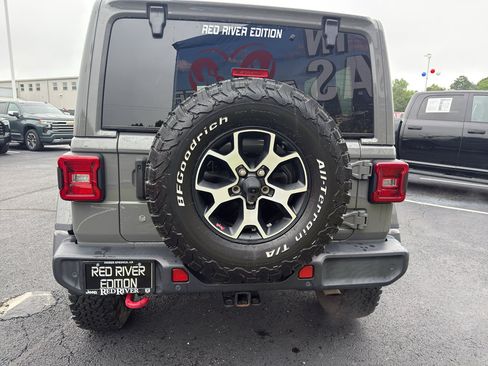 Used 2019 Jeep Wrangler Unlimited Rubicon AWD/4WD image 6