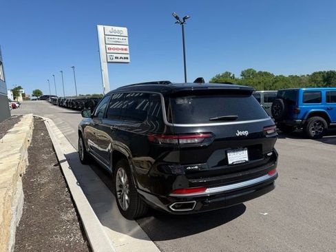 Used 2024 Jeep Grand Cherokee L Summit w/ Rear Seat Video Group I AWD/4WD image 5